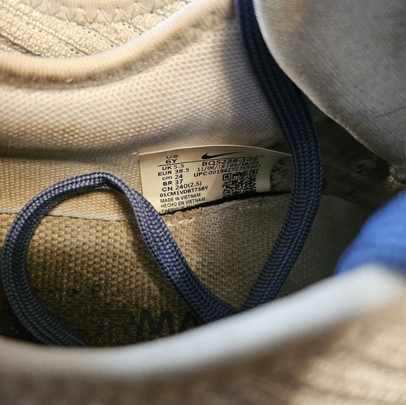 Air Vapormax Size 6y - Picture 5 of 7